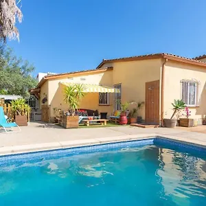 casa-con-piscina-privada-centro-wifi.topcostabravahotels.com/